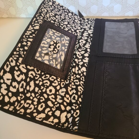 NWT Authentic Vera Bradley Camofloral Blues Trifold Wallet - Picture 6 of 9